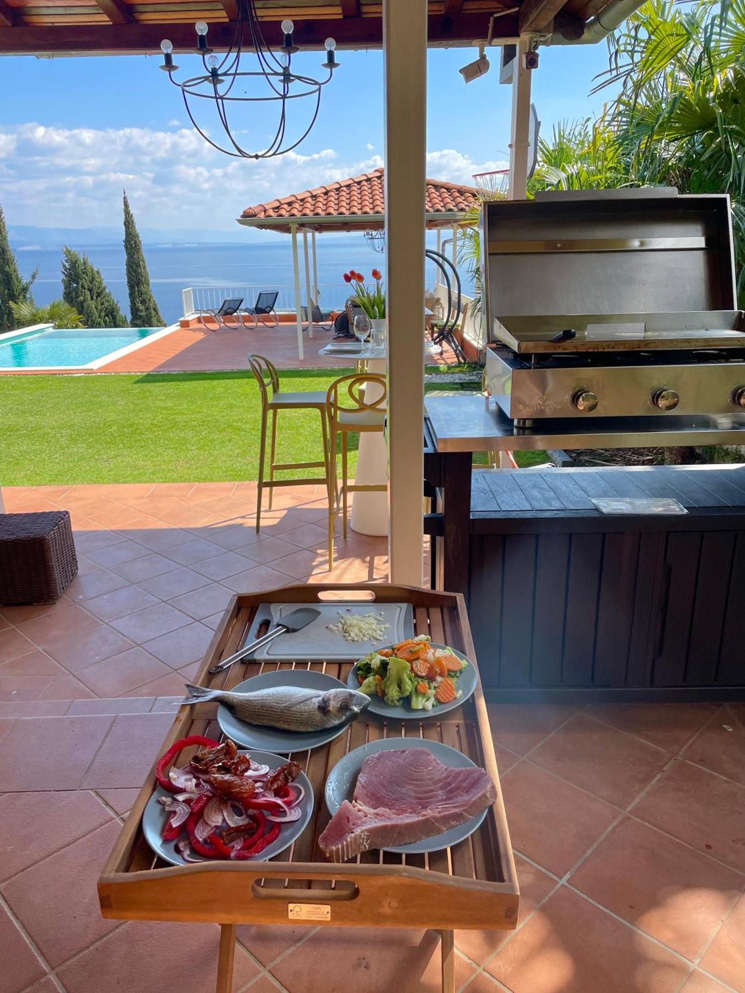 Villa Lovran, heated pool&incredible sea view Esterno foto
