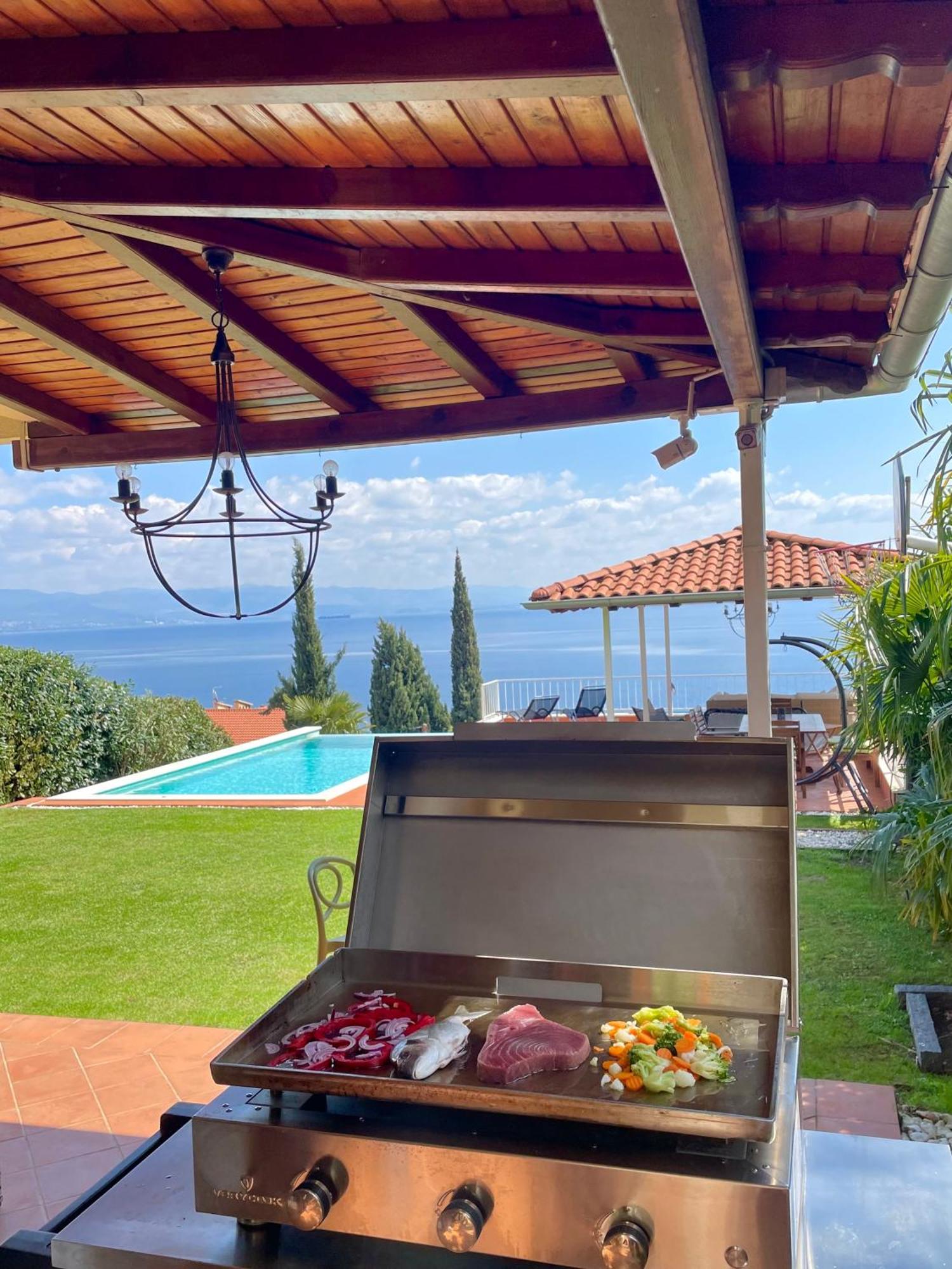Villa Lovran, heated pool&incredible sea view Esterno foto
